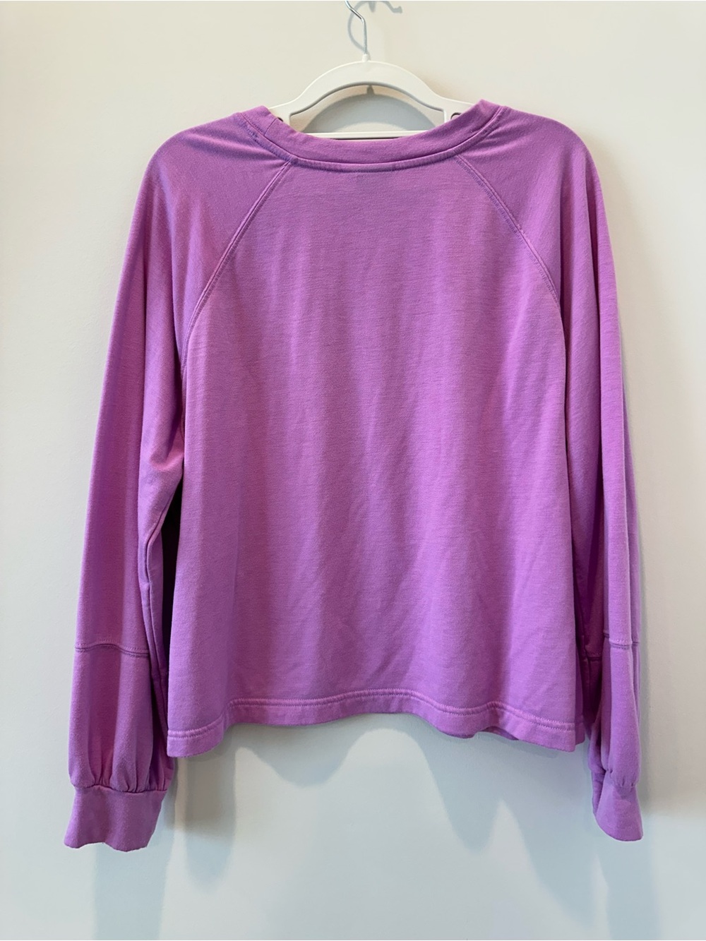 Women’s Watersound Club Size Medium Pullover Crewneck Sweatshirt Pink Purple - Picture 6 of 9